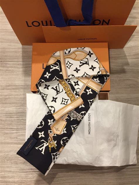 lv street monogram bandeau|louis vuitton confidential bandeau.